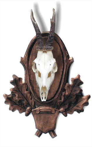Roe deer carved trophy plaque 103